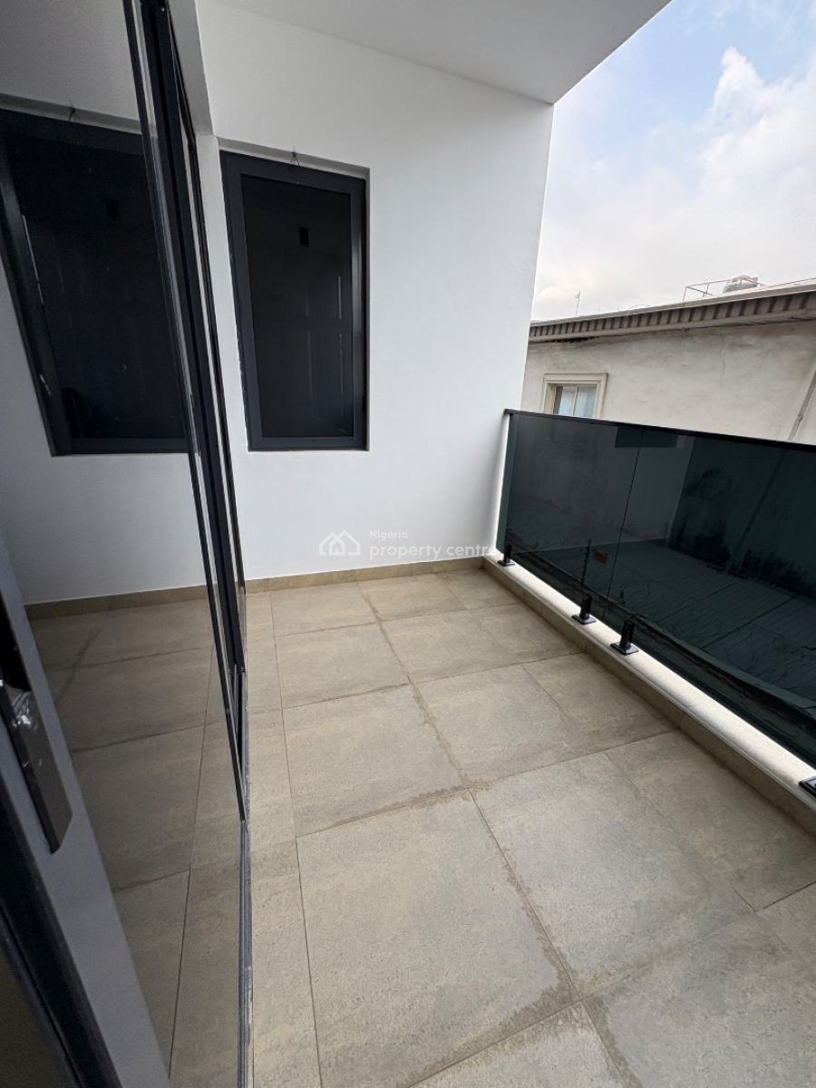 2 Bedroom Apartment, Lekki Phase 1, Lekki, Lagos, Flat / Apartment for Sale