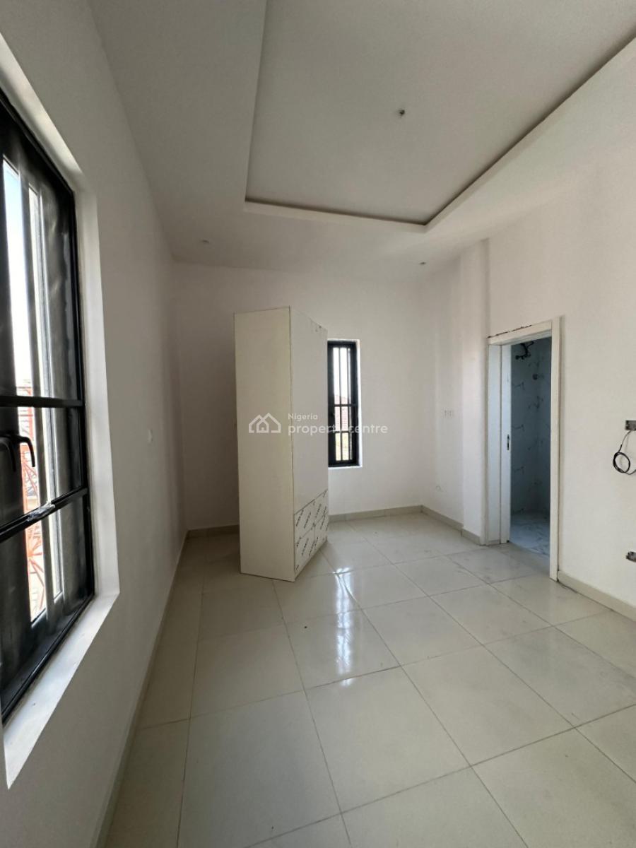 Newly Built Self Serviced 2 Bedroom Penthouse Apartment, Lekki Phase 1, Lekki, Lagos, Flat / Apartment for Rent