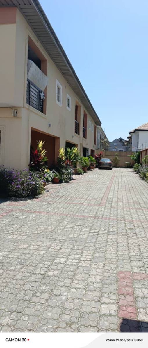 a Well Maintained 4 Bedrooms Terrace with Appurtenances, Lekki Phase 1, Lekki, Lagos, Commercial Property for Rent