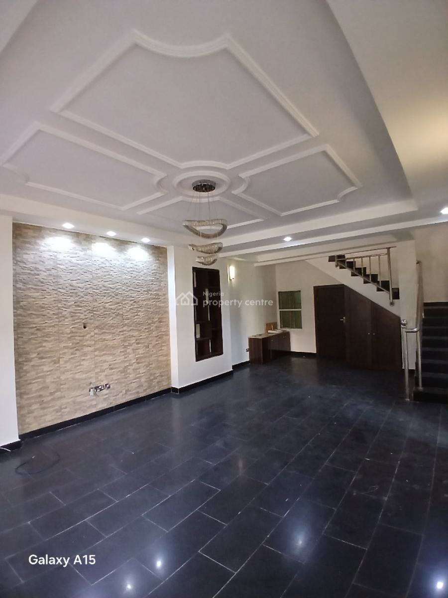 Well Spacious 3 Bedroom Terrace Duplex + 1 Bq Attached, Apo, Abuja, Terraced Duplex for Rent