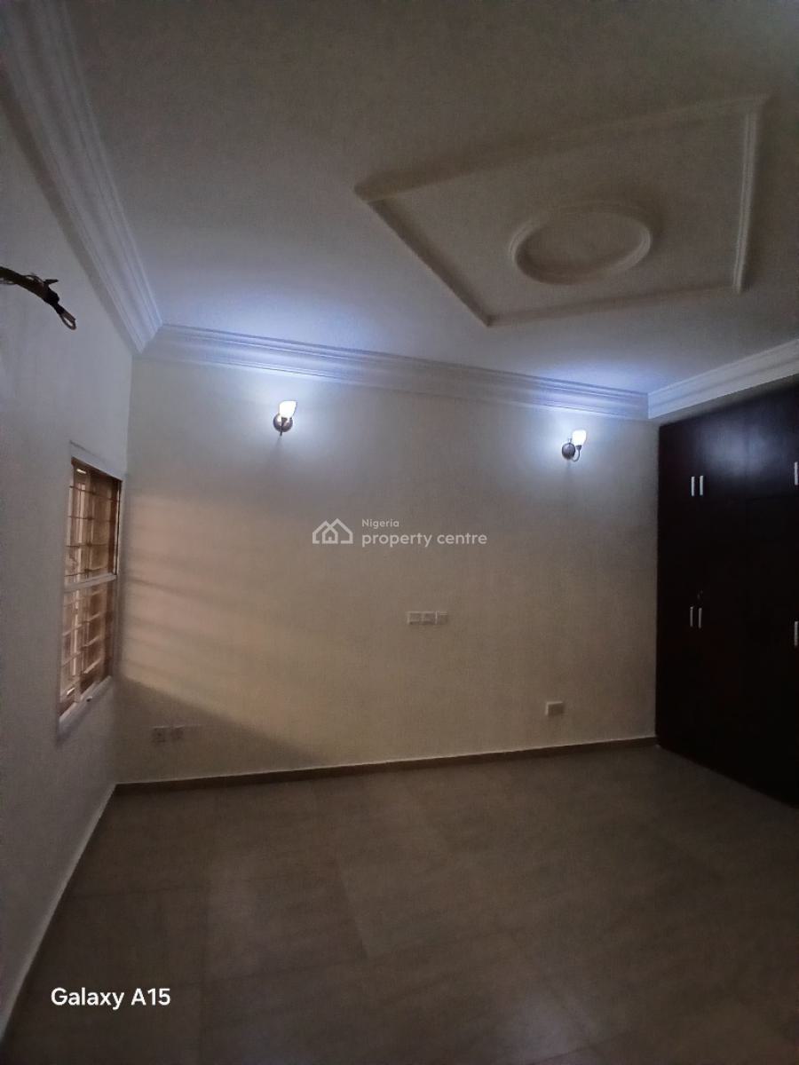 Well Spacious 3 Bedroom Terrace Duplex + 1 Bq Attached, Apo, Abuja, Terraced Duplex for Rent