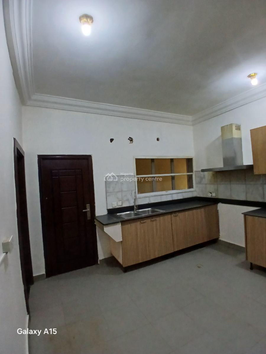 Well Spacious 3 Bedroom Terrace Duplex + 1 Bq Attached, Apo, Abuja, Terraced Duplex for Rent
