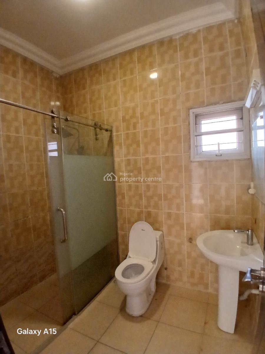 Well Spacious 3 Bedroom Terrace Duplex + 1 Bq Attached, Apo, Abuja, Terraced Duplex for Rent