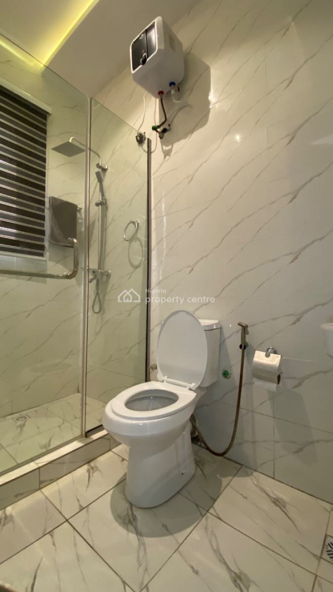 Brand New 1 Bedroom with Ps5, Dpk Estate Close to Skymall, Sangotedo, Ajah, Lagos, Mini Flat (room and Parlour) Short Let