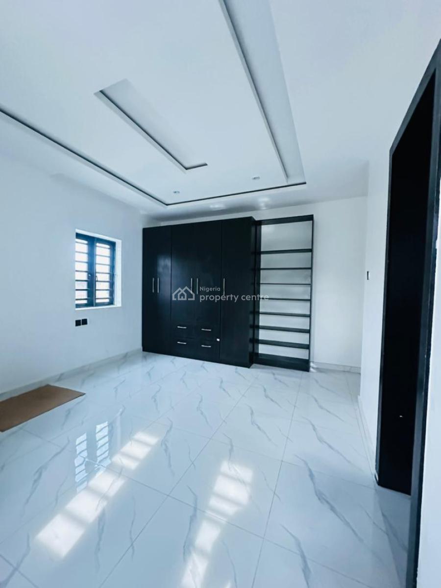 Newly Built and Secured  3 Bedroom Apartment in a Gated Estate, Maryland, Lagos, Flat / Apartment for Sale