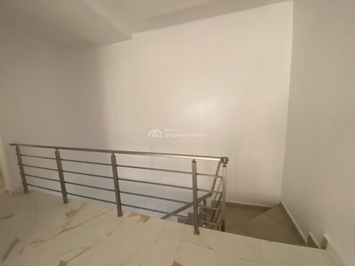 4 Bedrooms Semi Detached Duplex, Harris Drive By, Vgc, Lekki, Lagos, Semi-detached Duplex for Sale