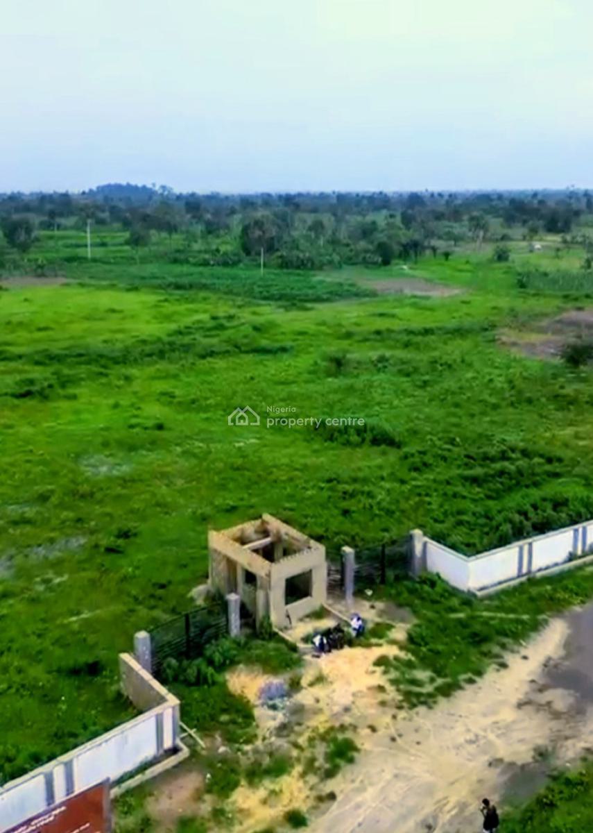 Omu-epe Land Good for Landbanking in Epe, This Property Is Located at Omu-epe Ikorodu Road, Epe, Lagos, Residential Land for Sale