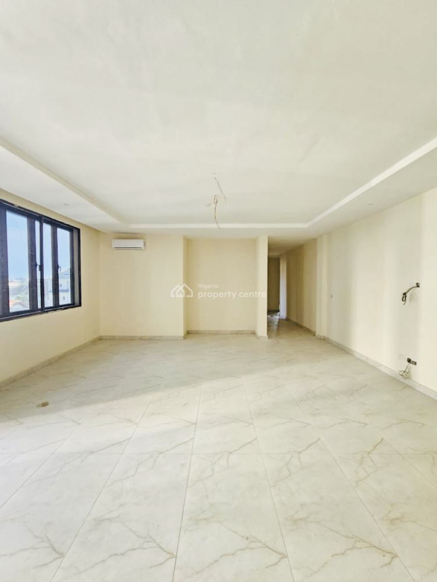 Newly Well Built Spacious 3 Bedroom Apartment with Gym &pool, Lekki Phase 1, Lekki, Lagos, Flat / Apartment for Sale