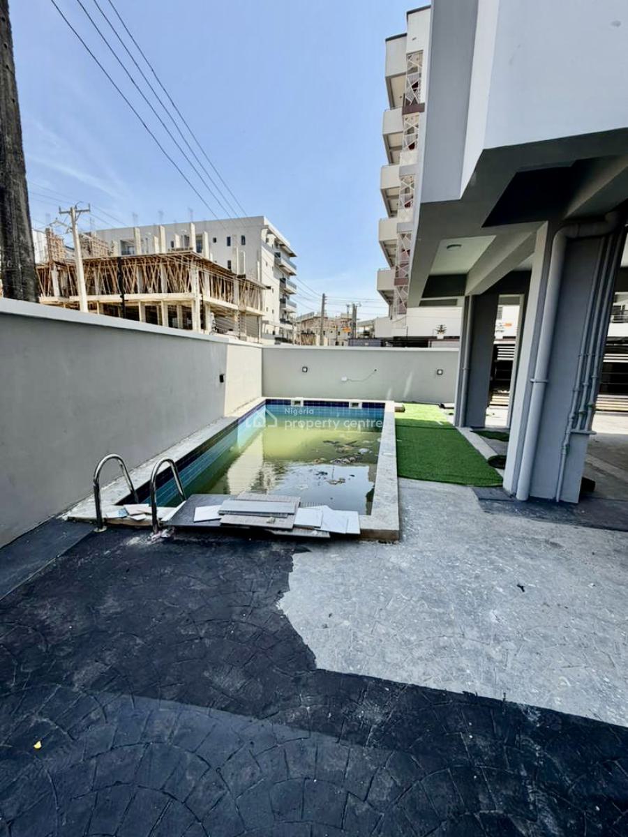 Exquisite & Very Spacious 3 Bedroom Apartment with Pool & Gym, Good Deal! Most Spacious and Well Built Apartment in Lekki., Lekki Phase 1, Lekki, Lagos, Flat / Apartment for Sale