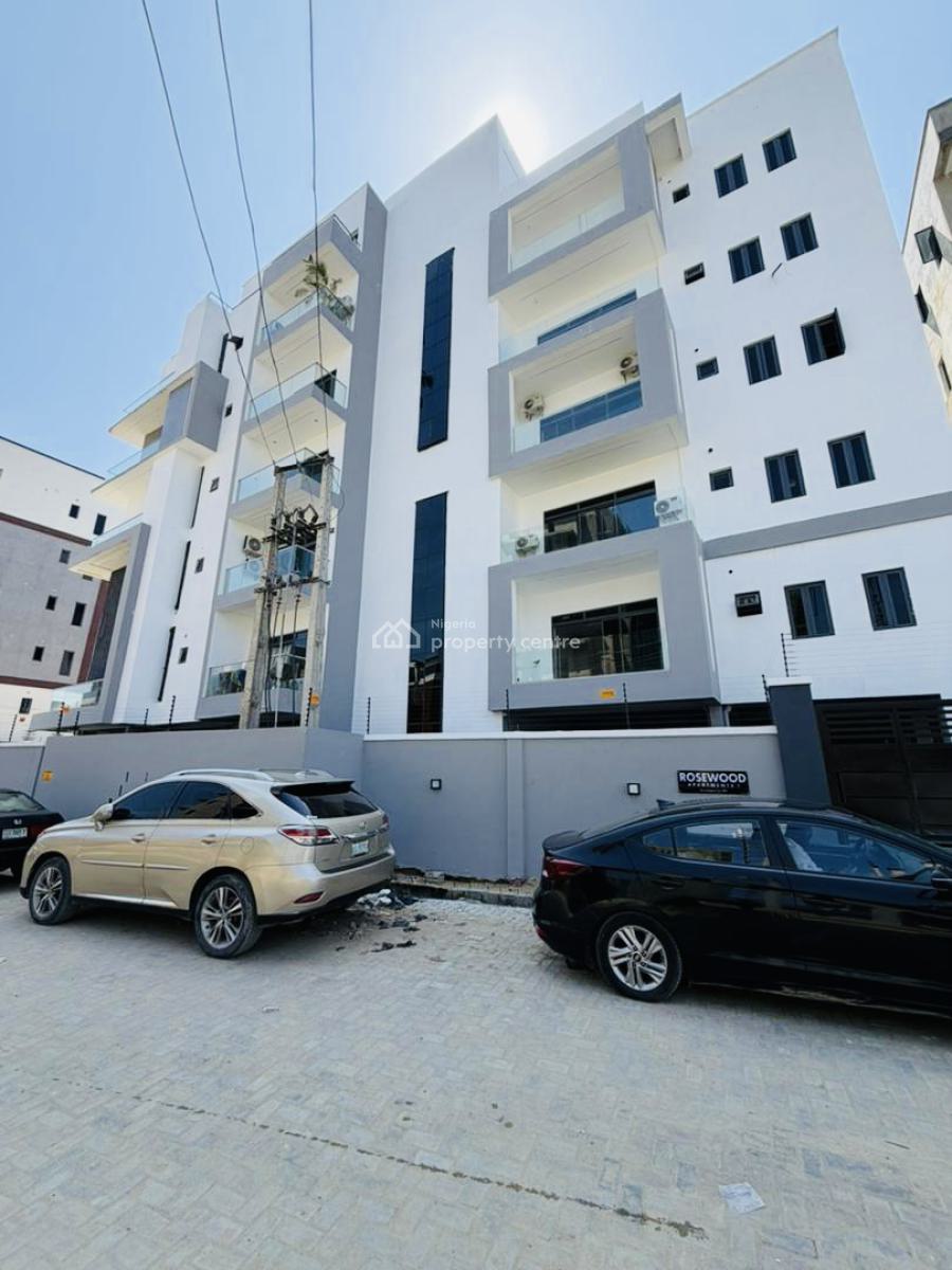Exquisite & Very Spacious 3 Bedroom Apartment with Pool & Gym, Good Deal! Most Spacious and Well Built Apartment in Lekki., Lekki Phase 1, Lekki, Lagos, Flat / Apartment for Sale