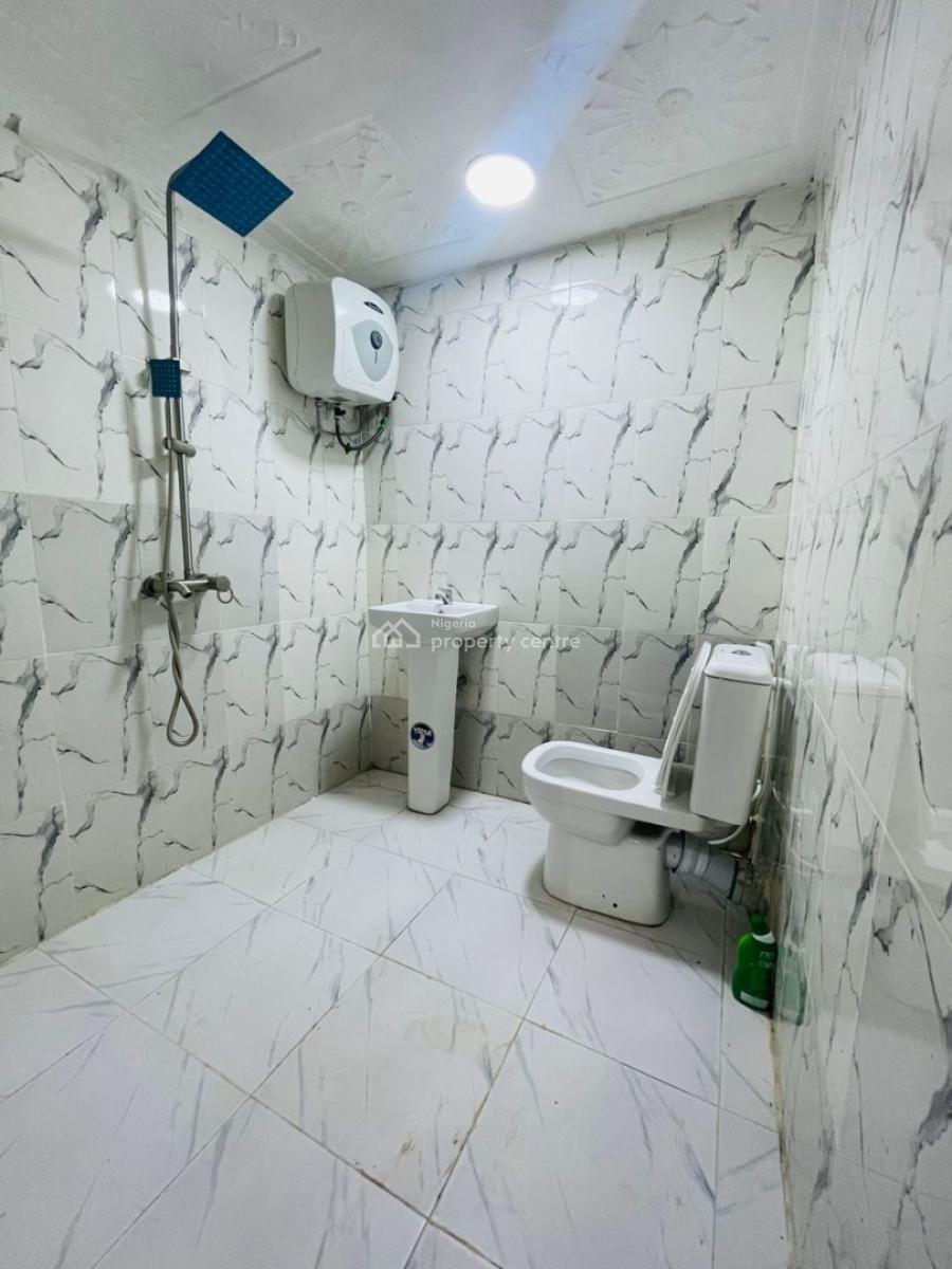 Luxury 3 Bedroom Apartment, Gowon Estate, Egbeda, Alimosho, Lagos, Detached Bungalow Short Let