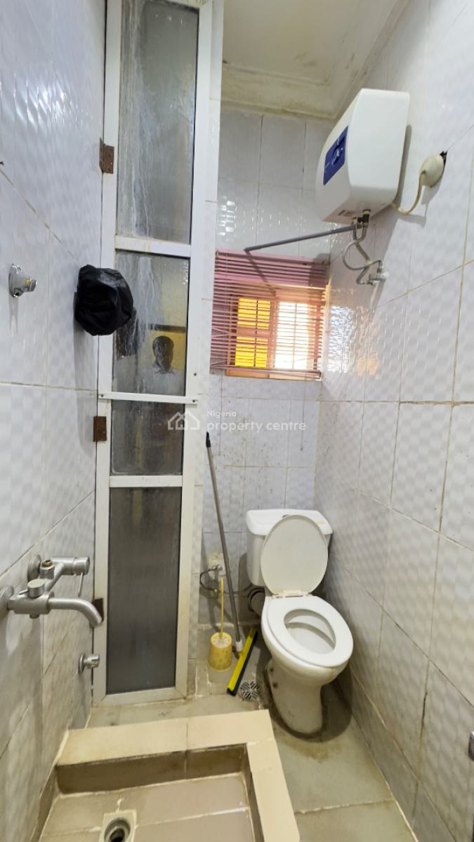 Newly Vacated 1 Bedroom Flat, Durumi, Durumi, Abuja, Flat / Apartment for Rent