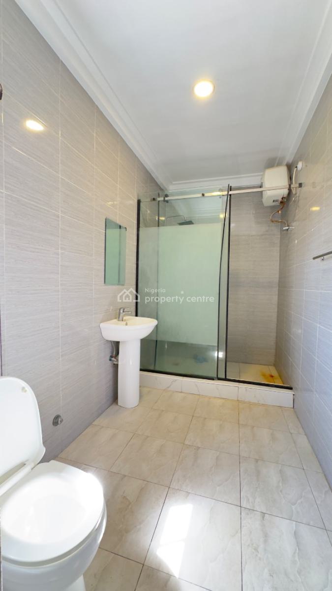 Newly Vacated 2 Bedroom Flat, Jahi Gilmore, Jahi, Abuja, Flat / Apartment for Rent