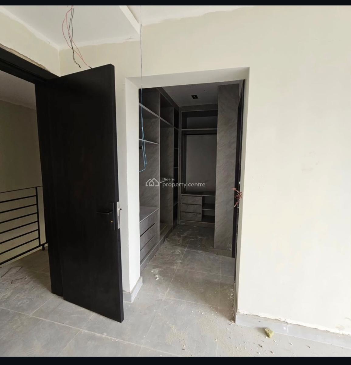 4 Bedroom Beautiful Terraced Duplex with a Garage, Obanikoro Lagos, Anthony, Maryland, Lagos, Terraced Duplex for Sale