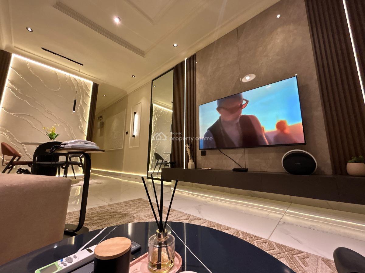 Luxury 1 Bedroom Apartment with Rooftop Lounge, Gym and Pool, Phase 1, Lekki, Lagos, Mini Flat (room and Parlour) Short Let