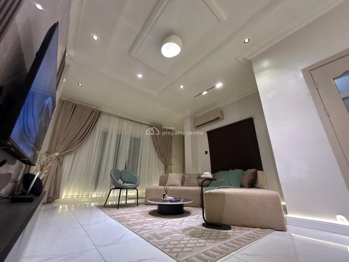 Luxury 1 Bedroom Apartment with Rooftop Lounge, Gym and Pool, Phase 1, Lekki, Lagos, Mini Flat (room and Parlour) Short Let