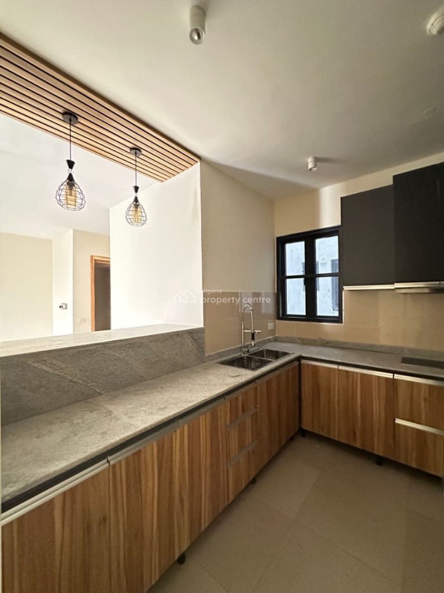 Luxury Spacious 3 Bedroom Apartment, Lekki Phase 1, Lekki, Lagos, Flat / Apartment for Sale