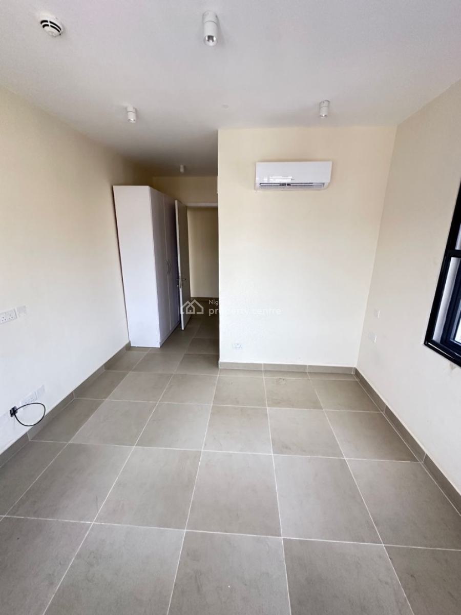 Luxury Spacious 3 Bedroom Apartment, Lekki Phase 1, Lekki, Lagos, Flat / Apartment for Sale