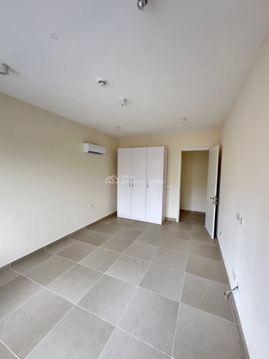 Luxury Spacious 3 Bedroom Apartment, Lekki Phase 1, Lekki, Lagos, Flat / Apartment for Sale