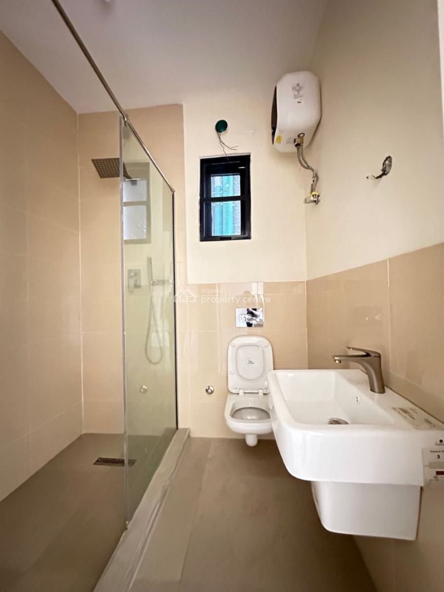 Luxury Spacious 3 Bedroom Apartment, Lekki Phase 1, Lekki, Lagos, Flat / Apartment for Sale