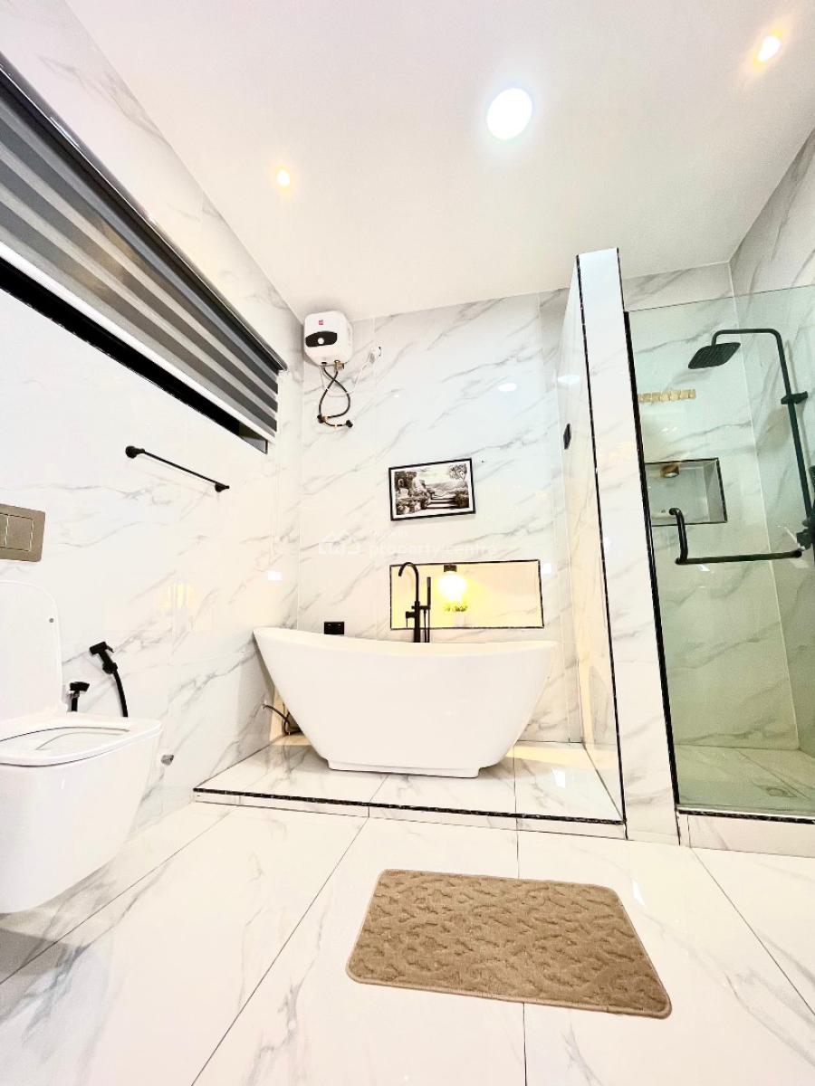 5 Bedroom Duplex with Pool, Snooker, Tennis & Family Lounge, Lekki, Lagos, Flat / Apartment Short Let