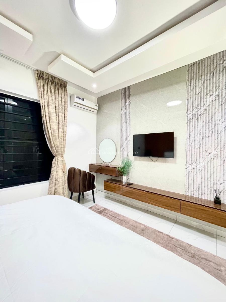 5 Bedroom Duplex with Pool, Snooker, Tennis & Family Lounge, Lekki, Lagos, Flat / Apartment Short Let