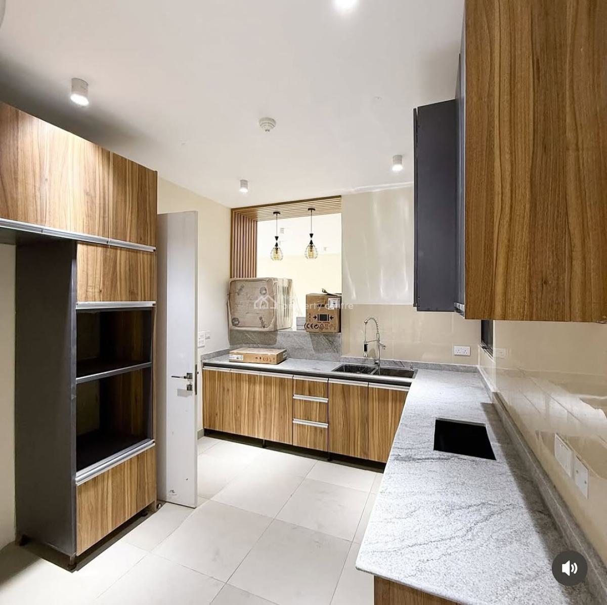 Contemporary 2/3 Bedroom Apartment, Lekki Phase 1, Lekki, Lagos, Block of Flats for Sale