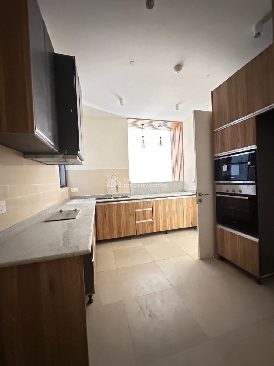 2 Bedroom Apartments, Lekki Phase 1, Lekki, Lagos, Flat / Apartment for Sale