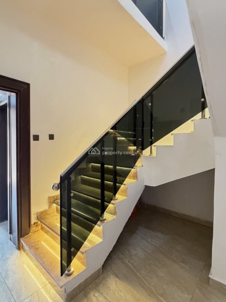 3 Beds  Semi-detached  Move-in-ready Bq, Apo Resettlement, Apo, Abuja, Semi-detached Duplex for Sale