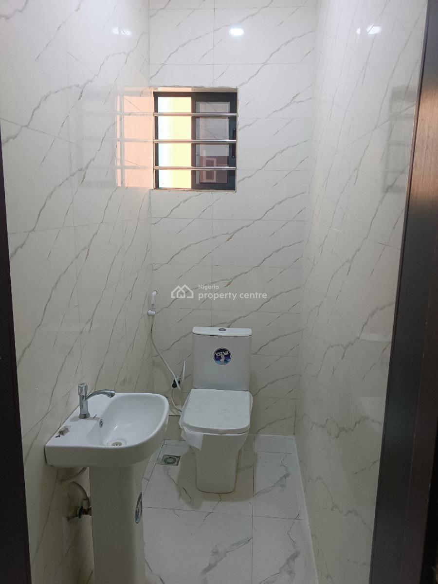 Brand New Luxury 3 Bedrooms Flat, Atlantic View Estate, Alpha Beach Road, New-road Bustop, Igbo Efon, Lekki, Lagos, Flat / Apartment for Rent