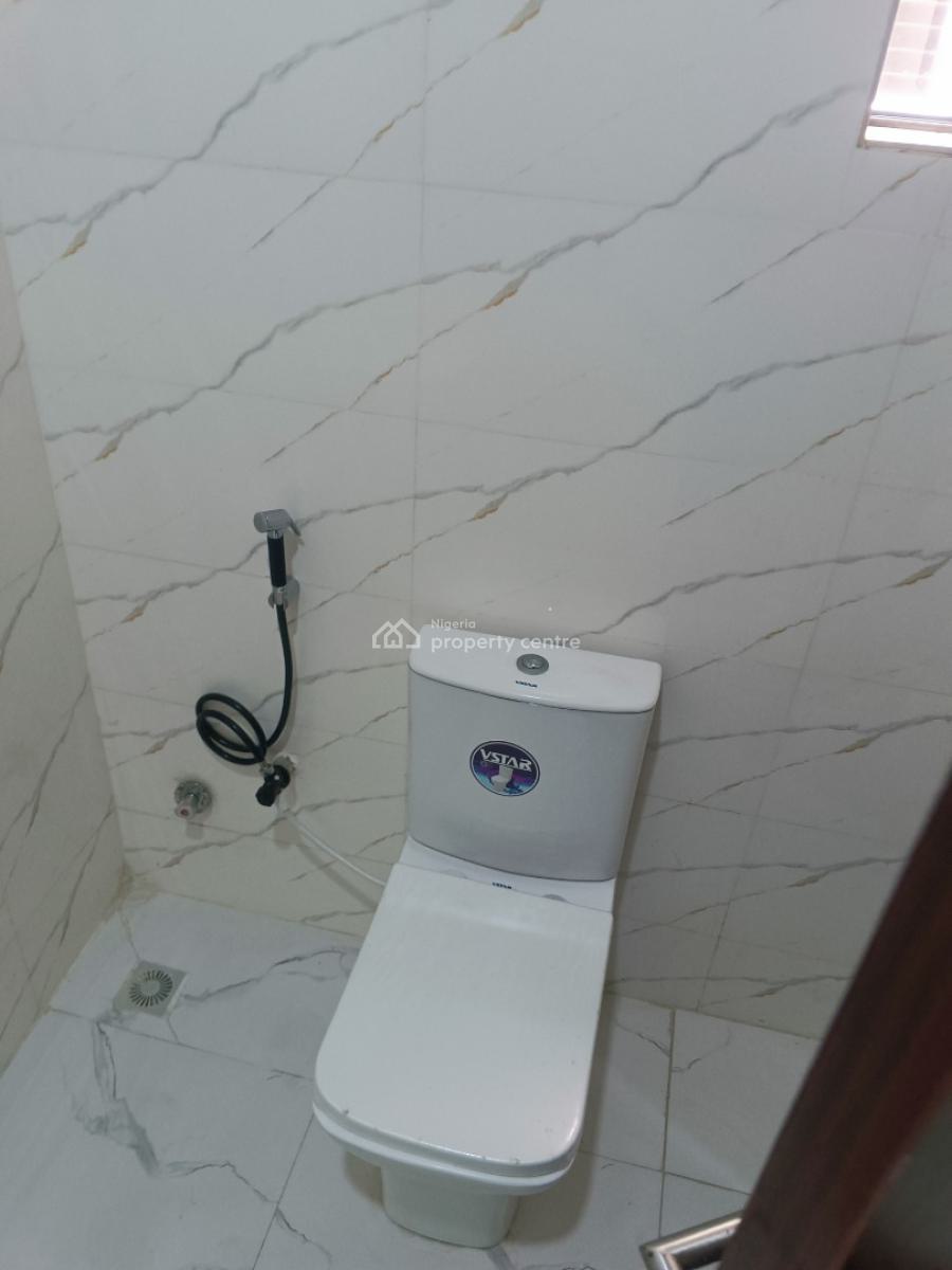 Brand New Luxury 3 Bedrooms Flat, Atlantic View Estate, Alpha Beach Road, New-road Bustop, Igbo Efon, Lekki, Lagos, Flat / Apartment for Rent