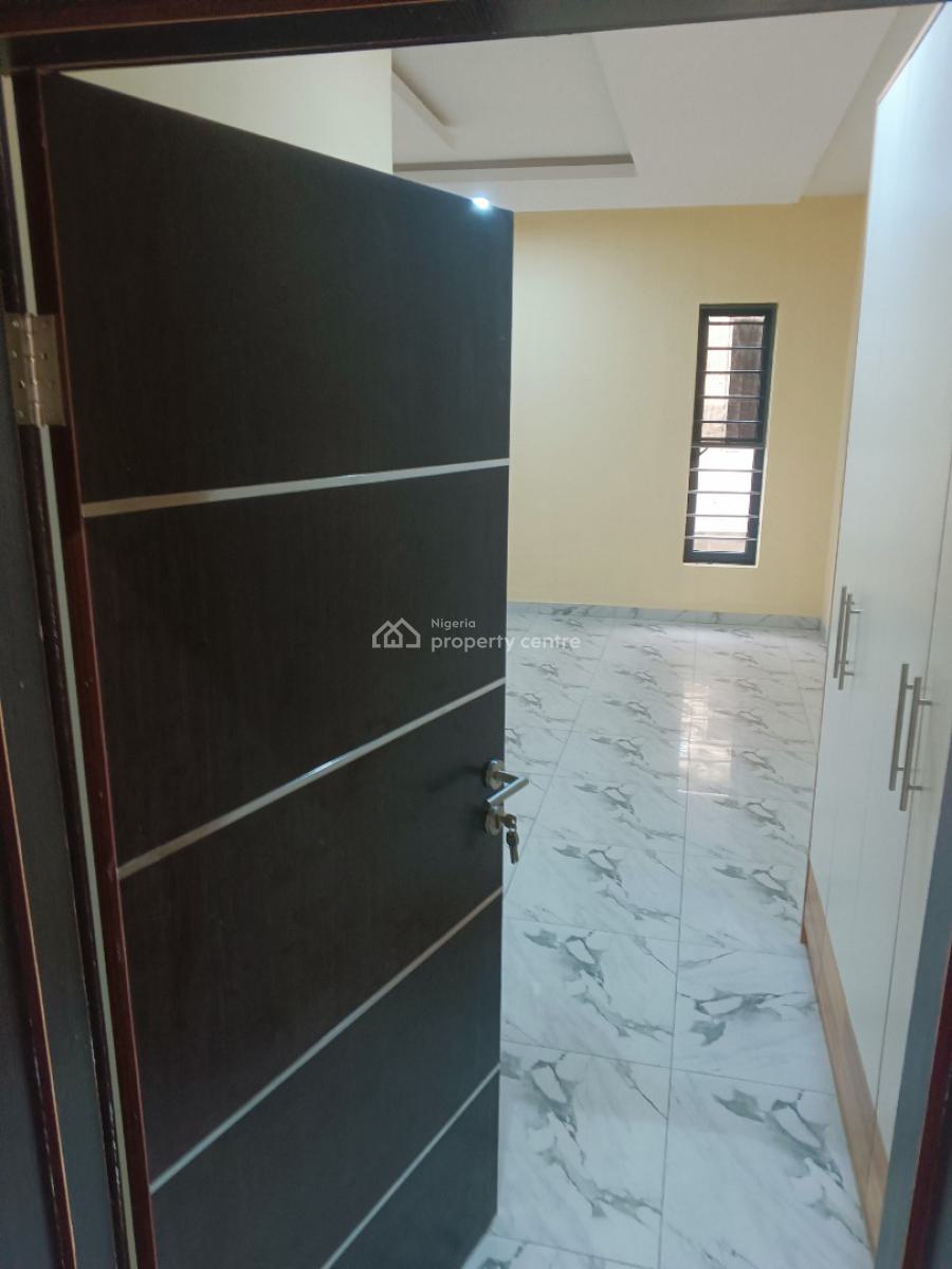 Brand New Luxury 3 Bedrooms Flat, Atlantic View Estate, Alpha Beach Road, New-road Bustop, Igbo Efon, Lekki, Lagos, Flat / Apartment for Rent