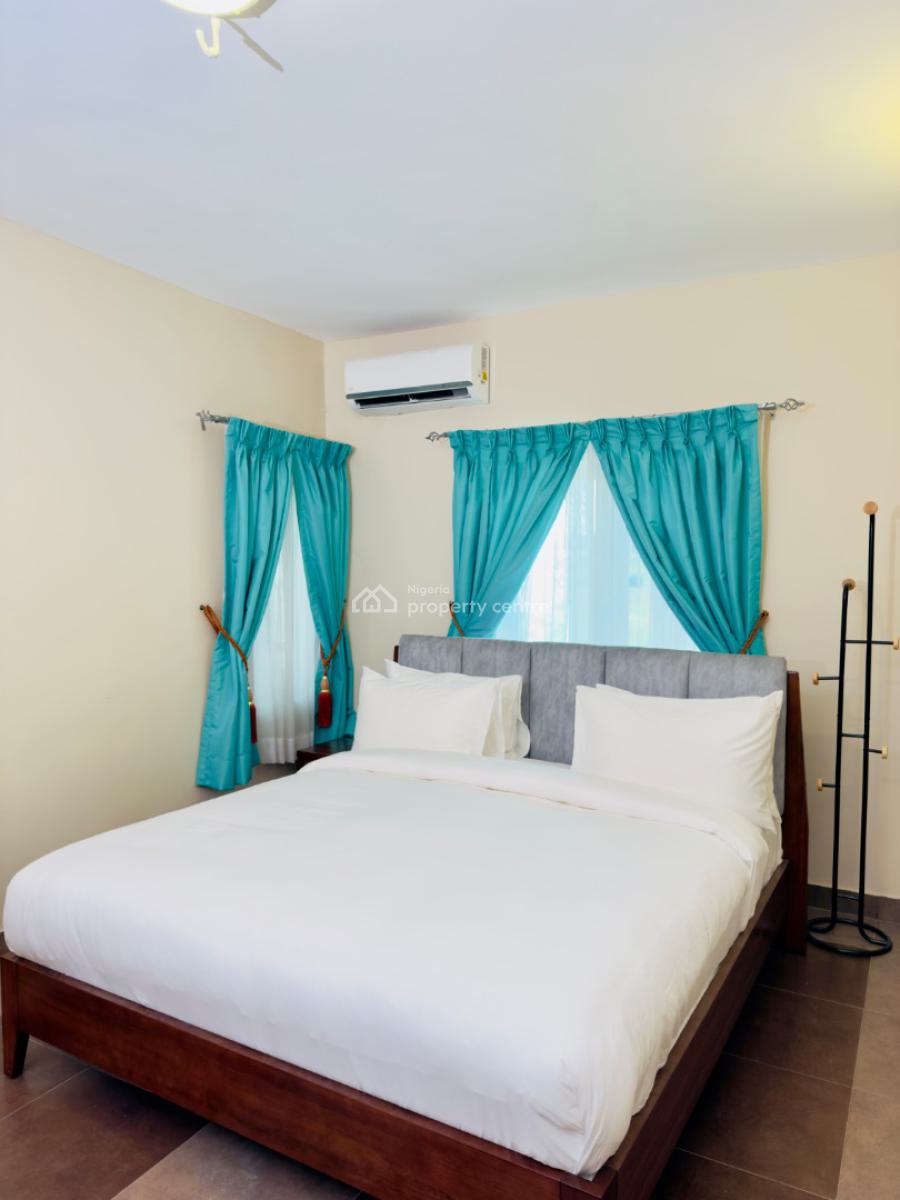 Lovely 2 Bedroom with Excellent View, Peace Estate, Maryland, Lagos, Flat / Apartment Short Let