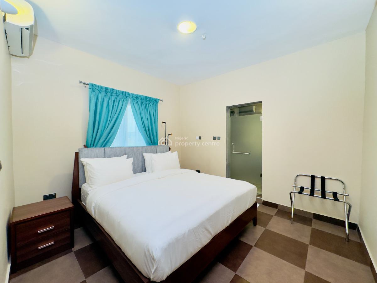 Lovely 2 Bedroom with Excellent View, Peace Estate, Maryland, Lagos, Flat / Apartment Short Let
