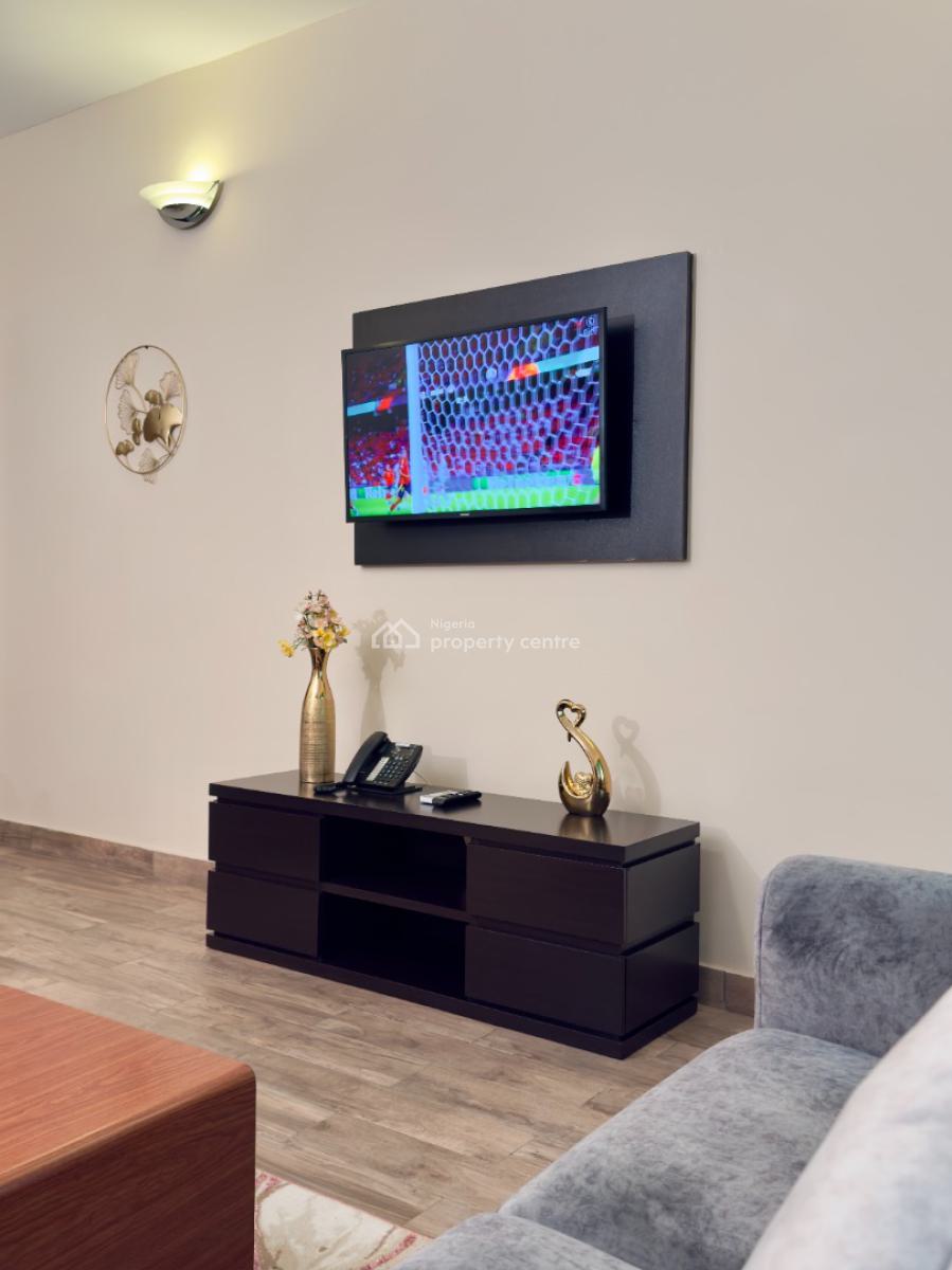 Lovely 2 Bedroom with Excellent View, Peace Estate, Maryland, Lagos, Flat / Apartment Short Let