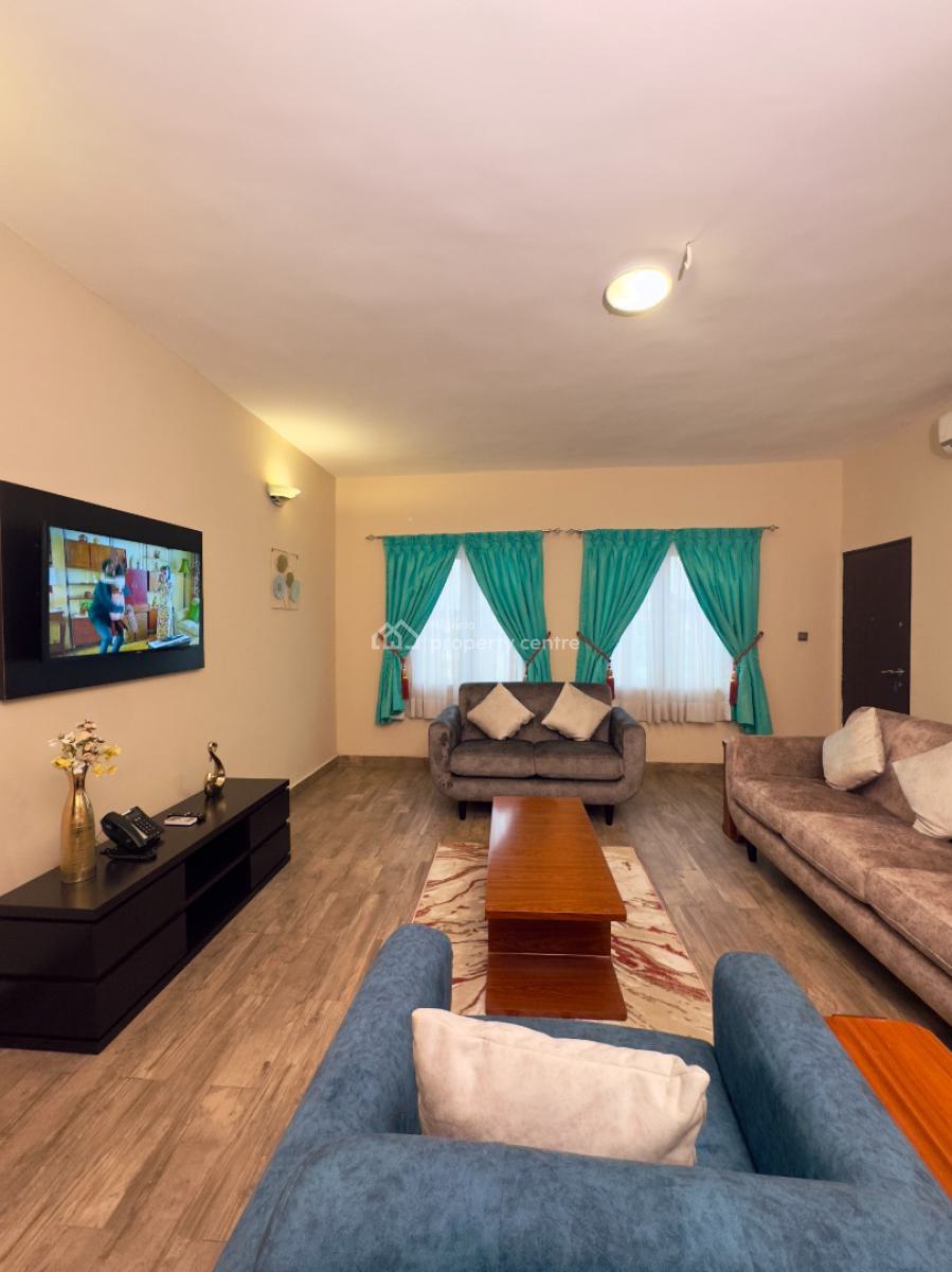 Lovely 2 Bedroom with Excellent View, Peace Estate, Maryland, Lagos, Flat / Apartment Short Let