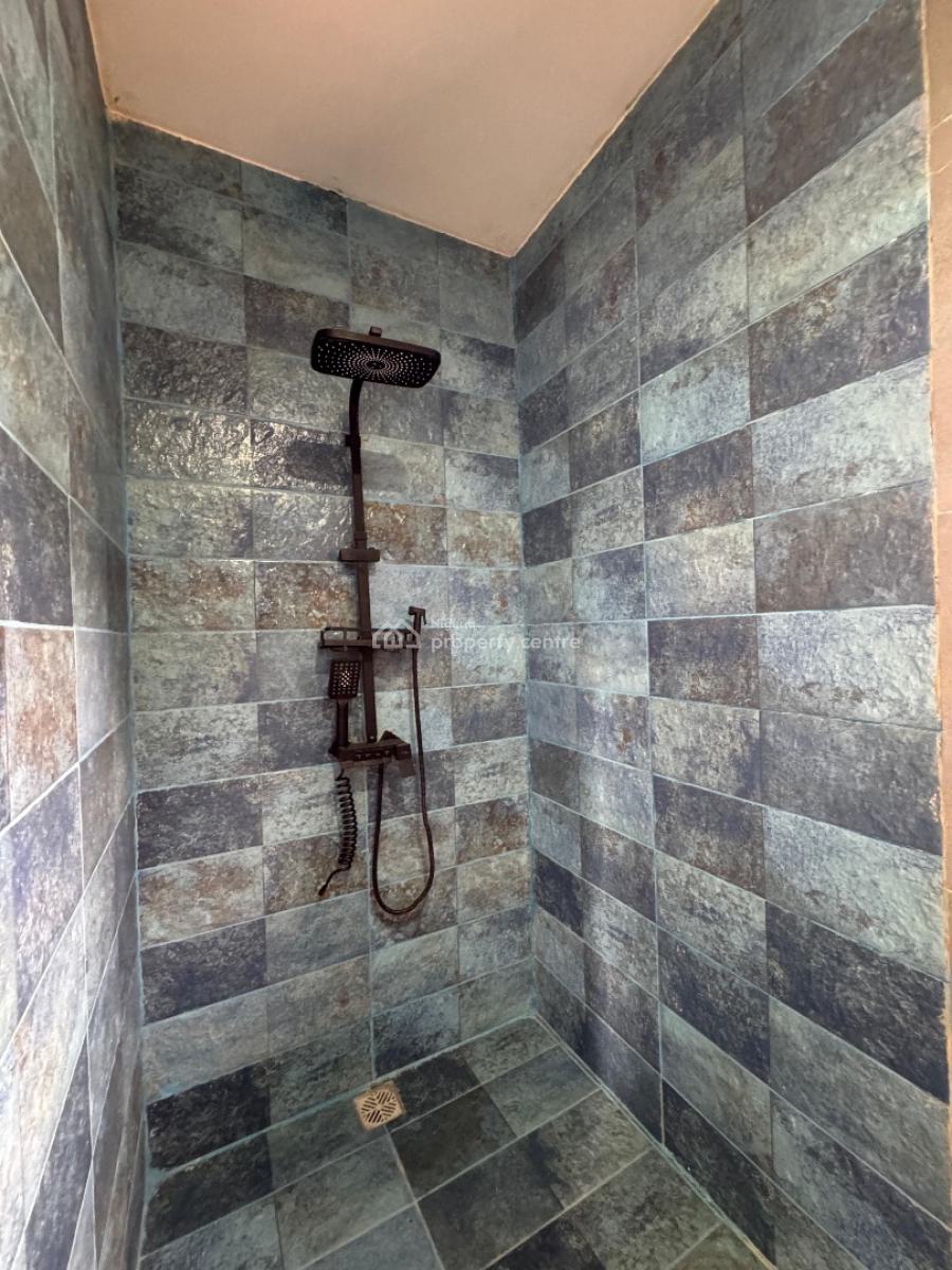 Amazing 2 Bedroom Apartment with a Bq, Agungi, Lekki, Lagos, Flat / Apartment for Sale