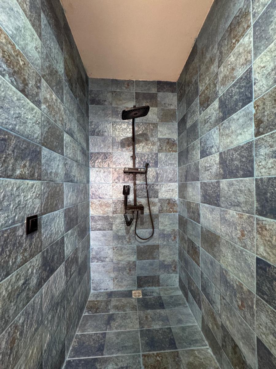 Amazing 2 Bedroom Apartment with a Bq, Agungi, Lekki, Lagos, Flat / Apartment for Sale