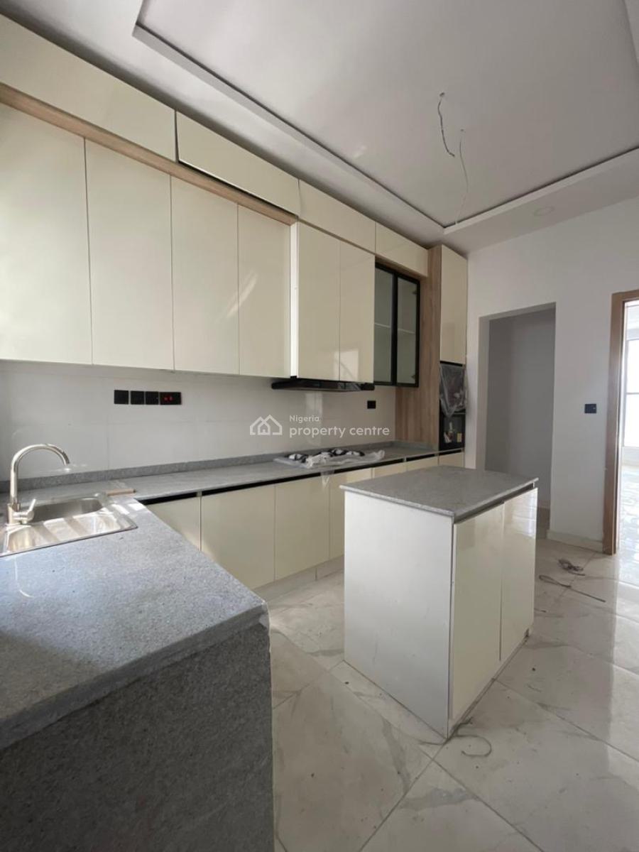 Topnotch 4 Bedroom Terrace Duplex in a Communal Living Space, Harris Vgc Drive, Lekki, Lagos, Terraced Duplex for Sale