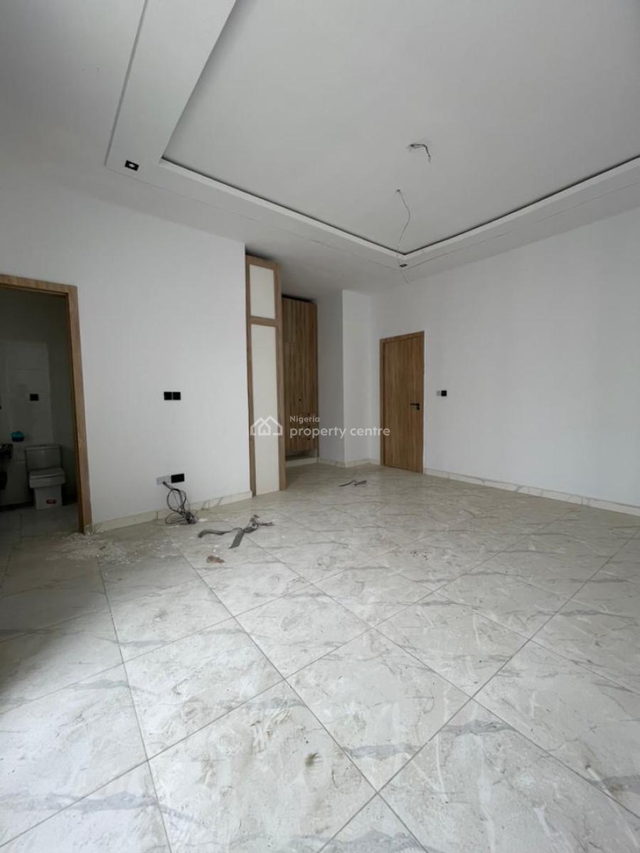 Topnotch 4 Bedroom Terrace Duplex in a Communal Living Space, Harris Vgc Drive, Lekki, Lagos, Terraced Duplex for Sale