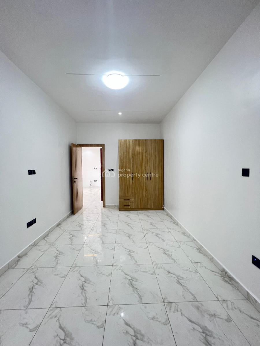 Luxurious 2 Bedroom Apartment with Bq,pool, Ologolo, Lekki, Lagos, Flat / Apartment for Sale