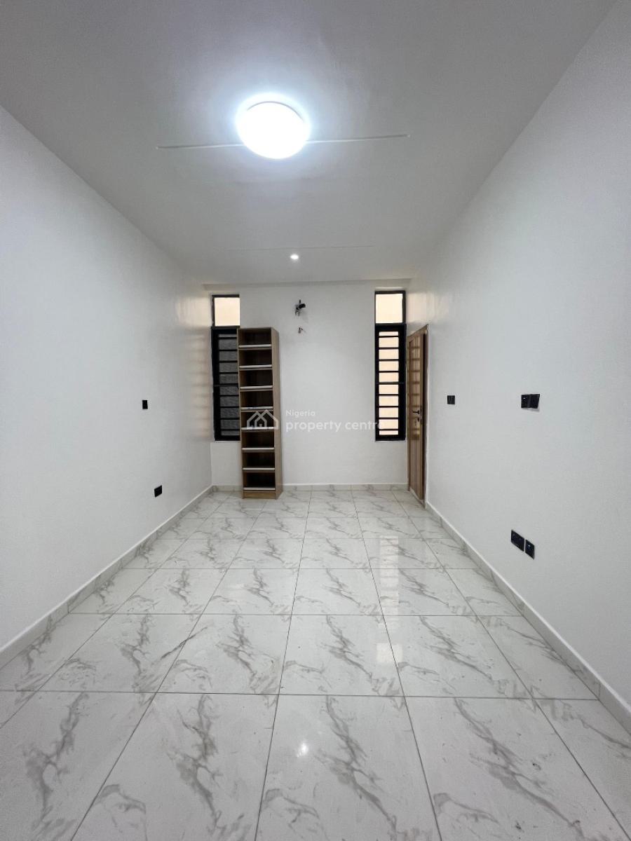 Luxurious 2 Bedroom Apartment with Bq,pool, Ologolo, Lekki, Lagos, Flat / Apartment for Sale