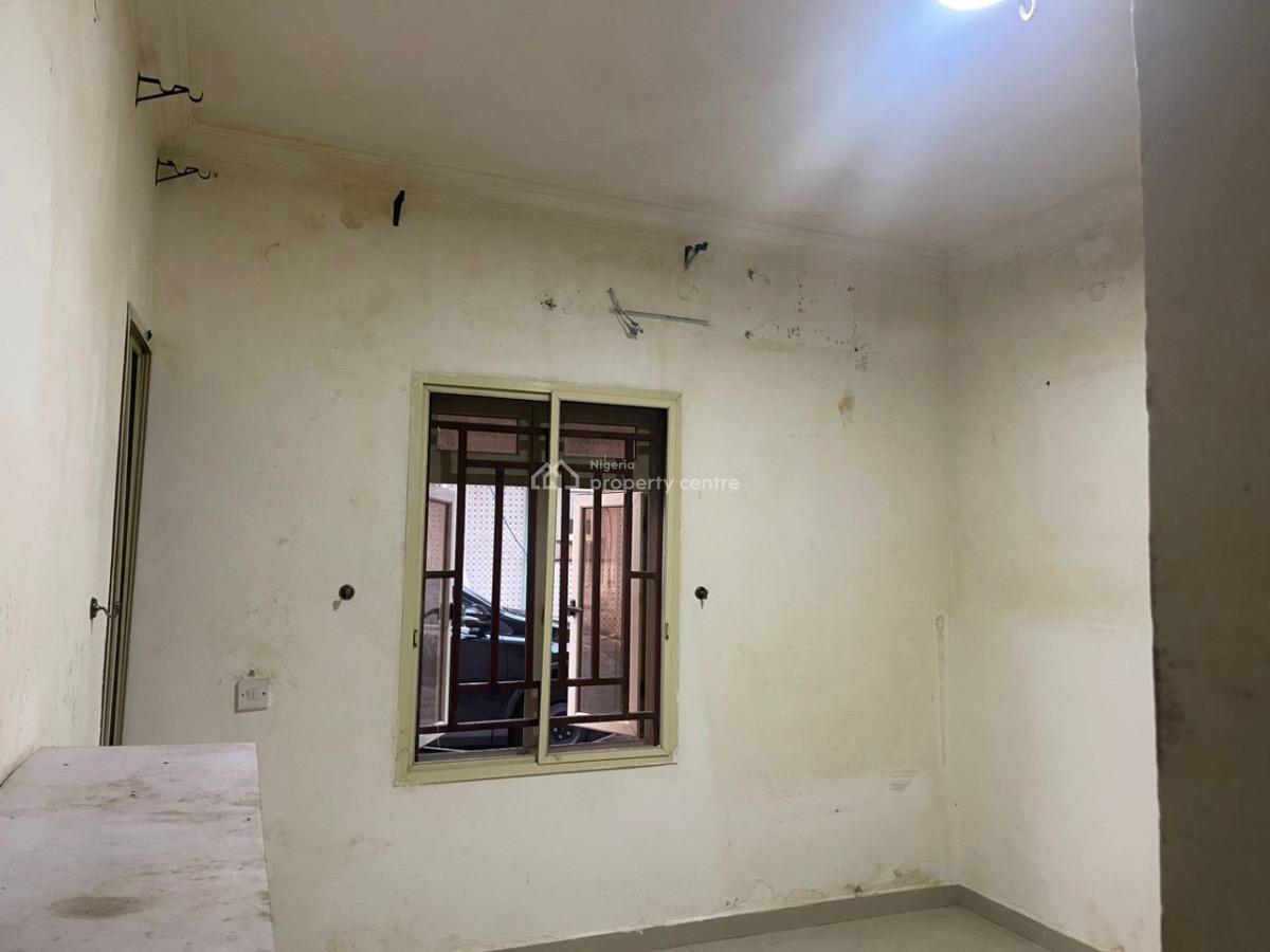 Luxury 1 Bedroom Apartment, Lekki Phase 1, Lekki, Lagos, Office Space for Rent