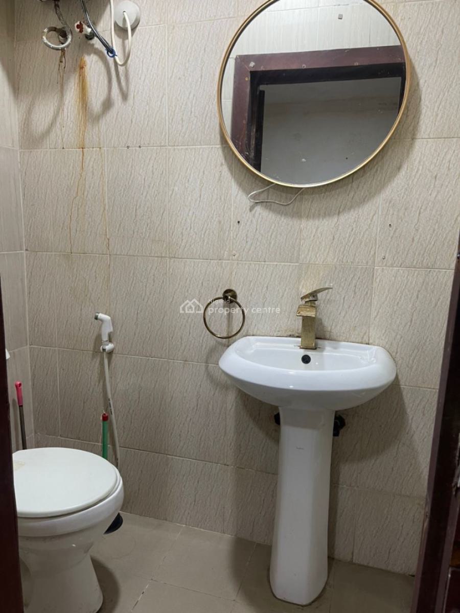 Luxury 1 Bedroom Apartment, Lekki Phase 1, Lekki, Lagos, Office Space for Rent