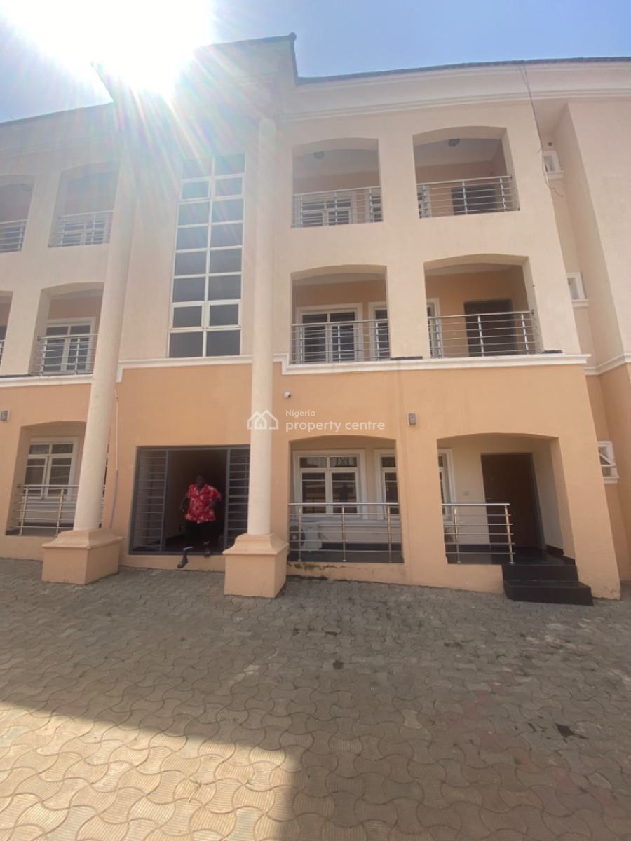 3 Bedroom Flat with Bq, Tf, Wuye, Abuja, Flat / Apartment for Rent