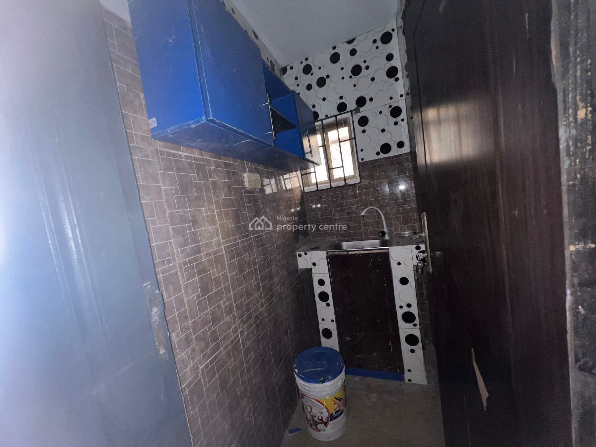 1 Bedroom Flat, United Estate, Sangotedo, Ajah, Lagos, Mini Flat (room and Parlour) for Rent