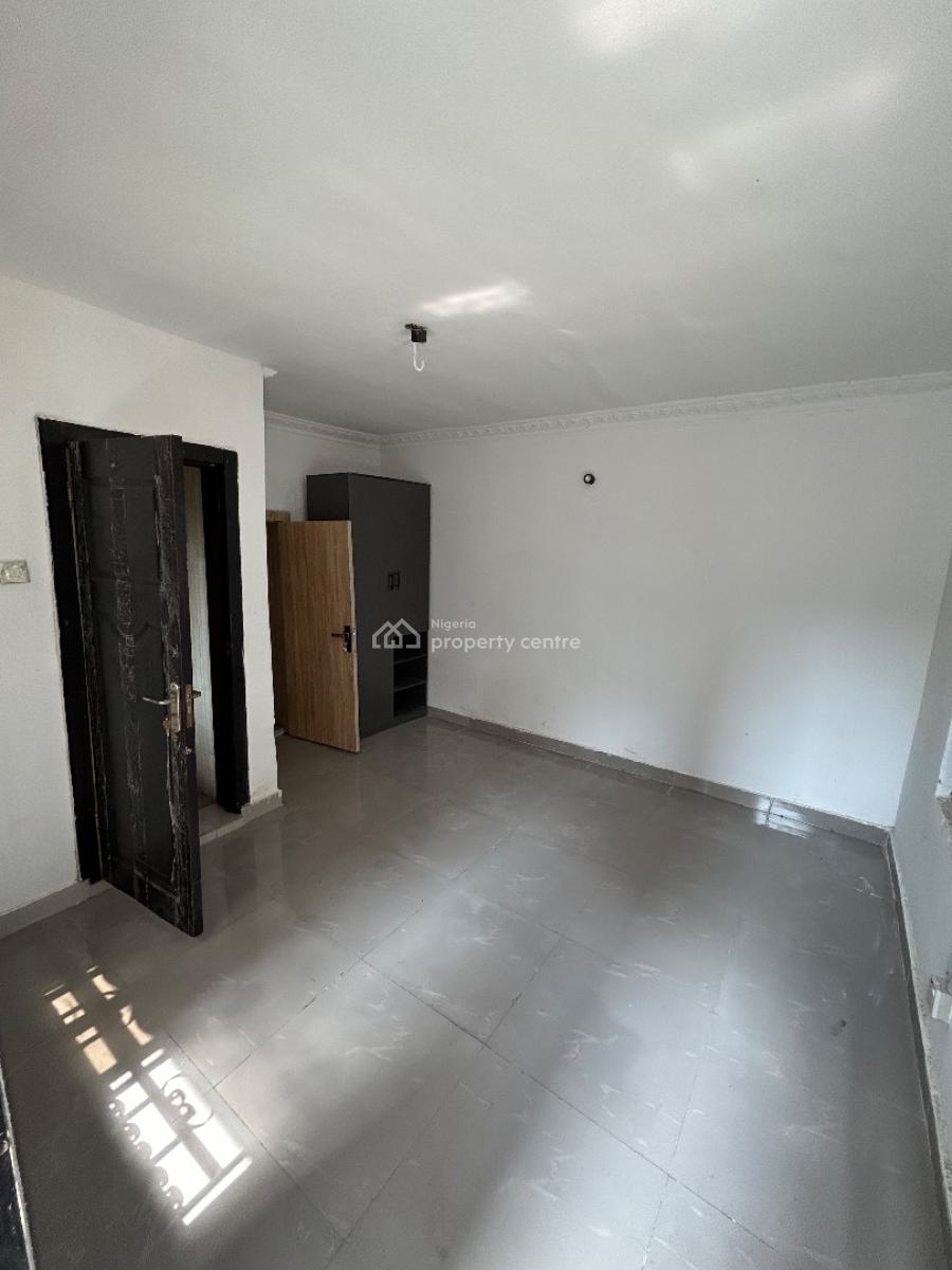 Well Maintained and Spacious Selfcontain with Personal Kitchen, Off Admiralty, Lekki Phase 1, Lekki, Lagos, Self Contain (single Rooms) for Rent