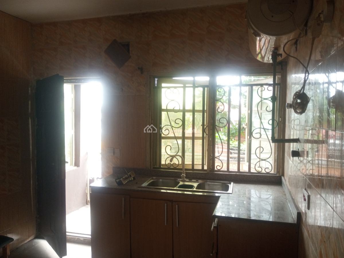 Well Renovated 3 Bedroom Upstairs in an Estate, Ado, Ajah, Lagos, Flat / Apartment for Rent