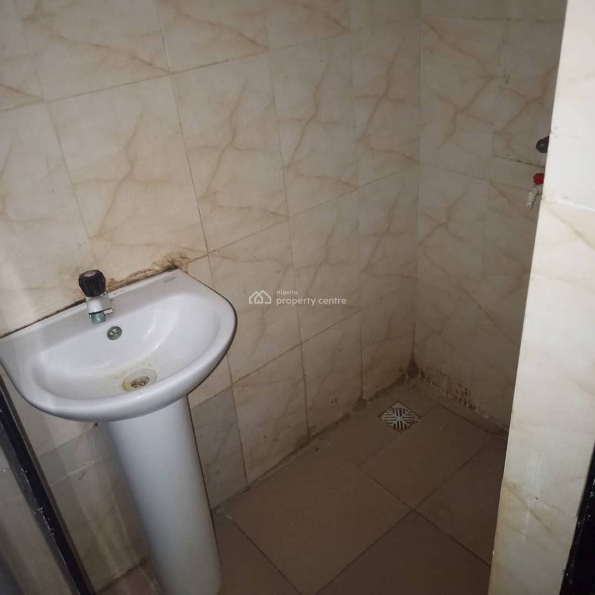 Clean and Spacious Self Contain Available, Harmony Estate, Ajah, Lagos, Self Contain (single Rooms) for Rent