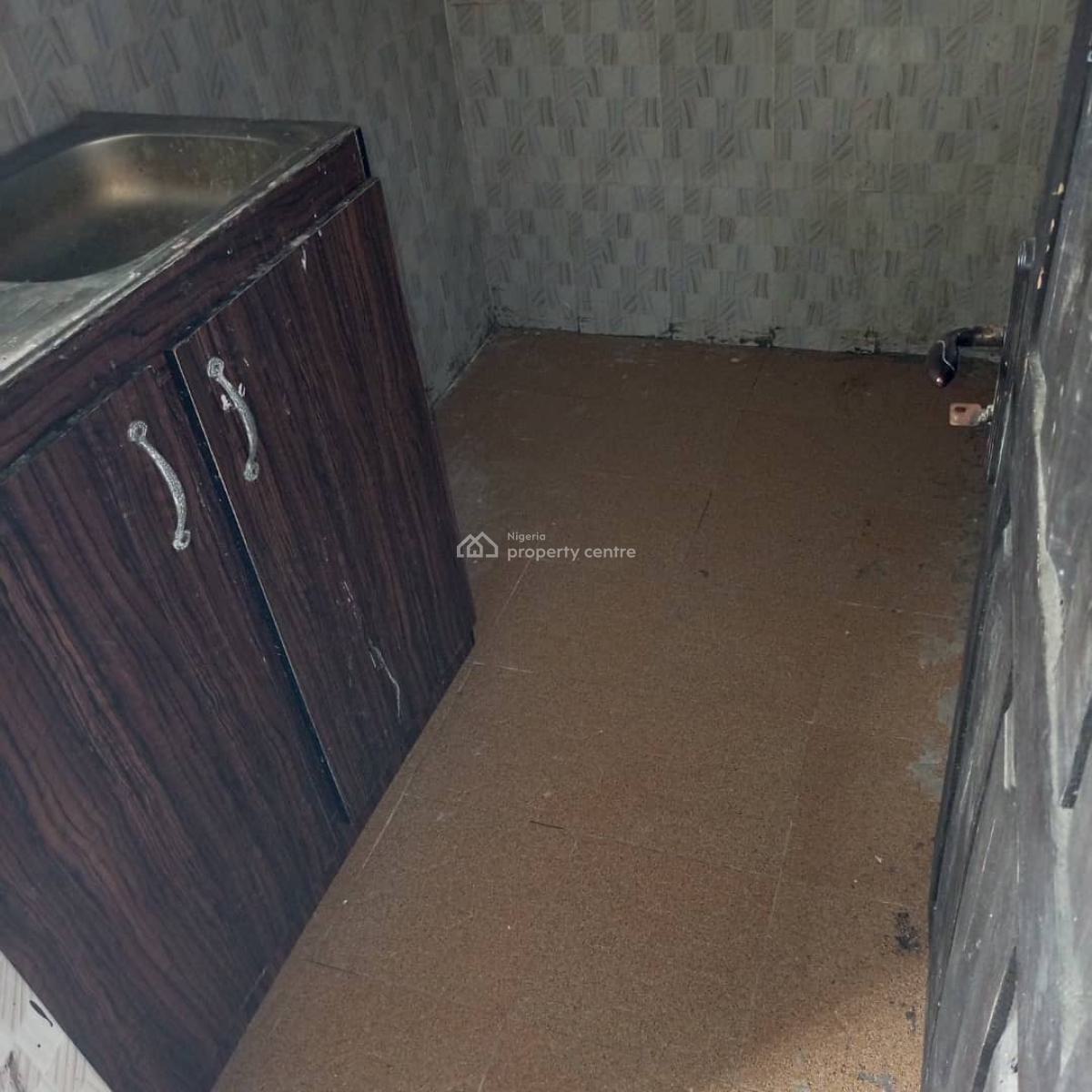 Clean and Spacious Self Contain Available, Harmony Estate, Ajah, Lagos, Self Contain (single Rooms) for Rent